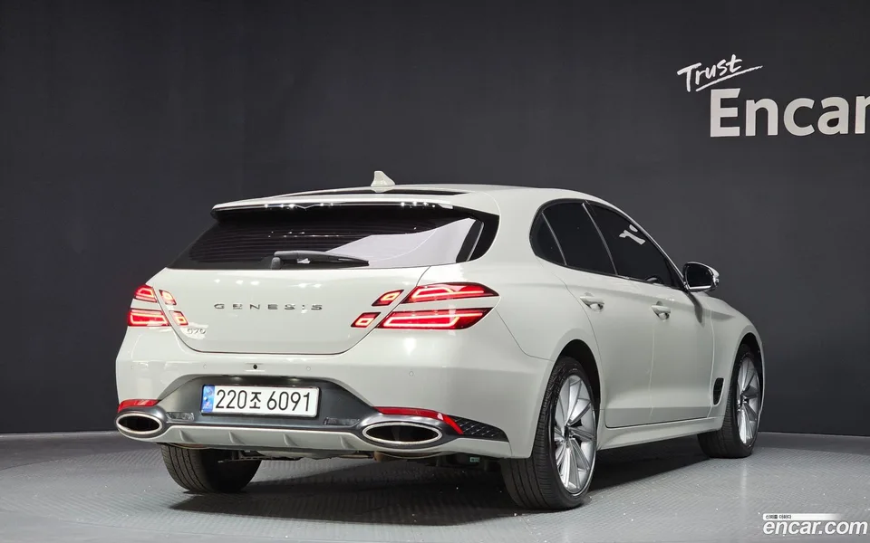 Genesis G70 Shooting Brake 2.5T 2WD 2024 — миниатюра 2