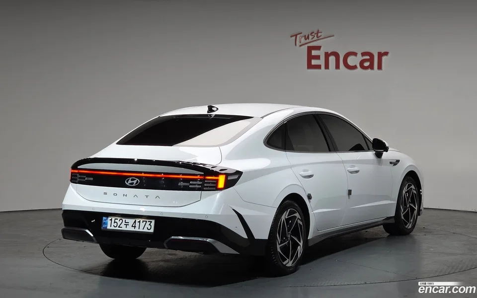 Hyundai Sonata The Edge Hybrid 2024 — миниатюра 2