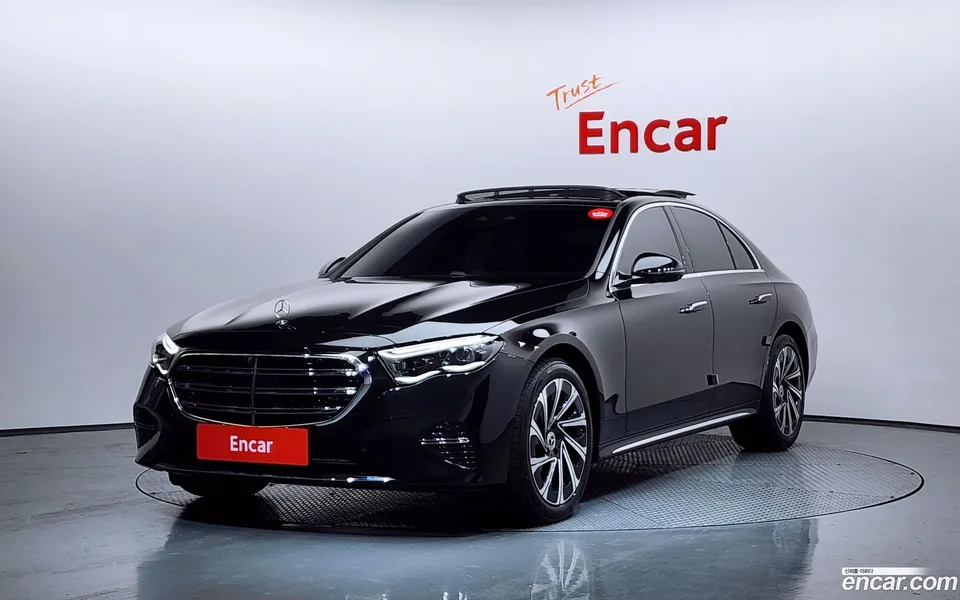 Mercedes-Benz E-Class E300 4MATIC 2026 — фото 1, купить с доставкой в Москву