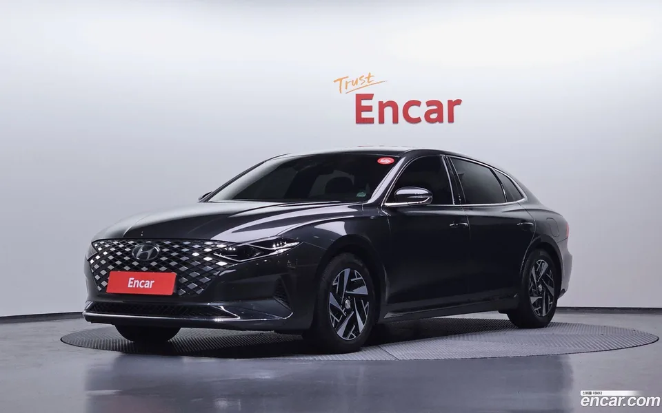 Hyundai Grandeur IG Hybrid 2022 — фото 1, купить с доставкой в Москву