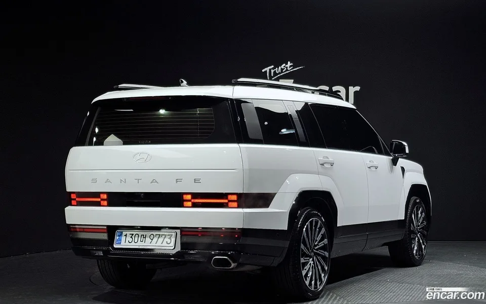 Hyundai SantaFe 2.5T 2WD 2023 — миниатюра 2