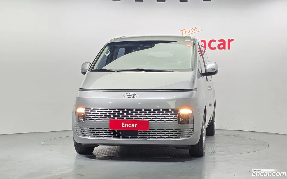 Hyundai Staria 4WD 11 2023 — миниатюра 3