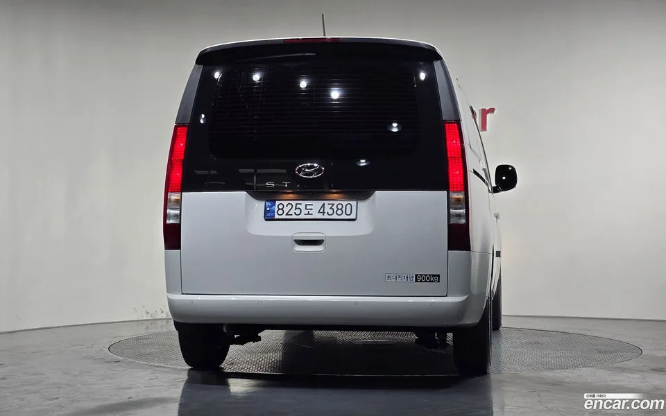 Hyundai Staria 3 2023 — миниатюра 4