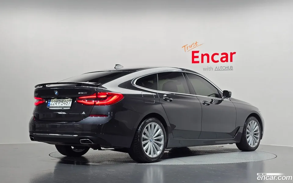 BMW 6 Series GT 630i xDrive 2023 — миниатюра 2
