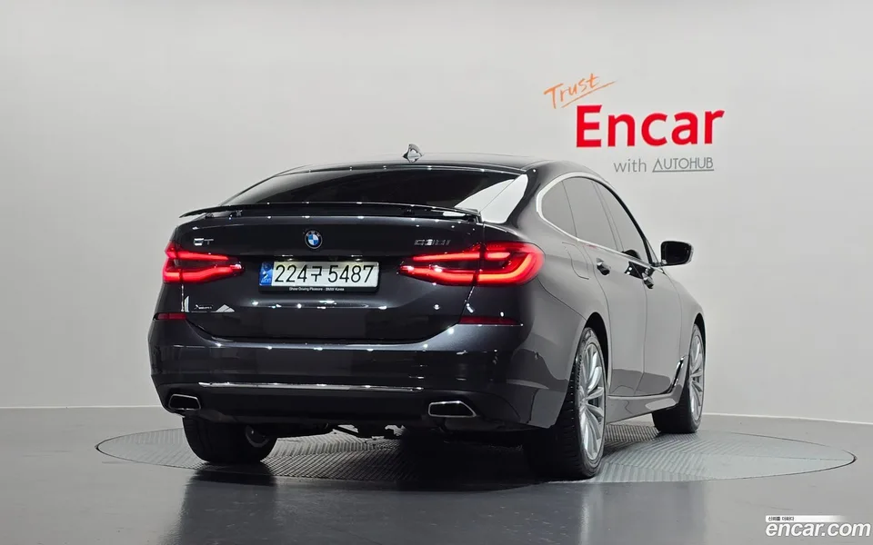 BMW 6 Series GT 630i xDrive 2023 — миниатюра 4