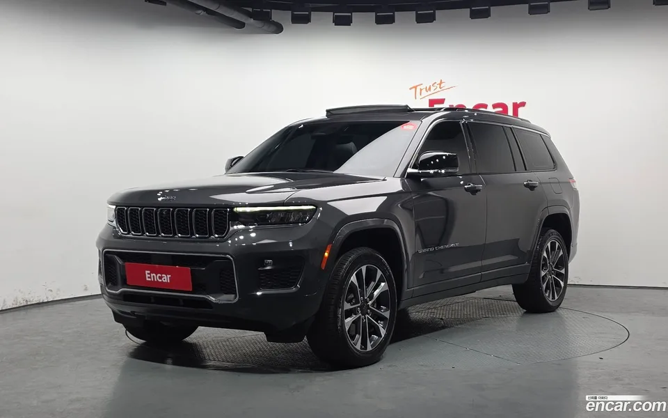 Jeep Grand Cherokee L 3.6 2022 — фото 1, купить с доставкой в Москву