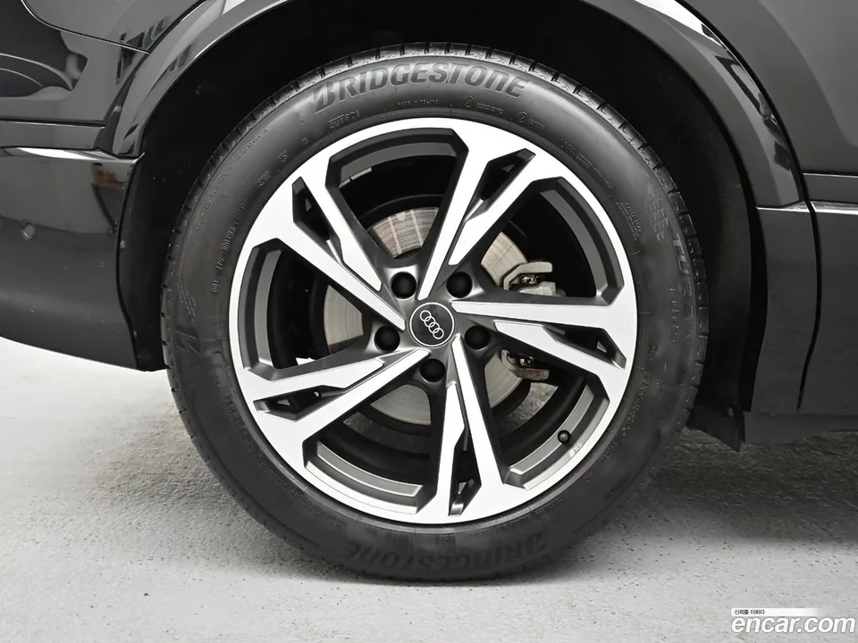 Audi Q6 e- 2025 — миниатюра 5
