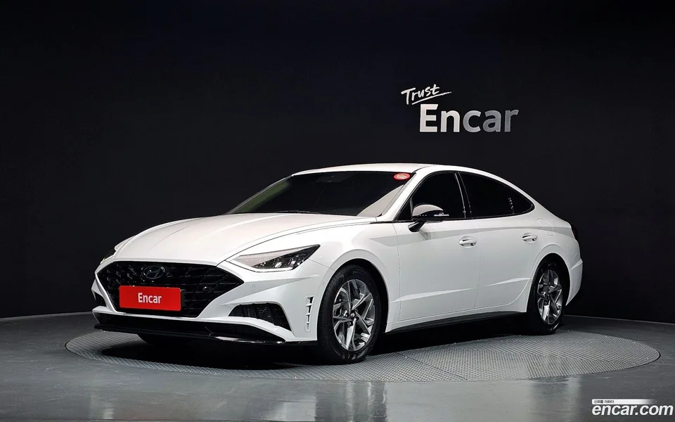 Hyundai Sonata 1.6 2022 — фото 1, купить с доставкой в Москву