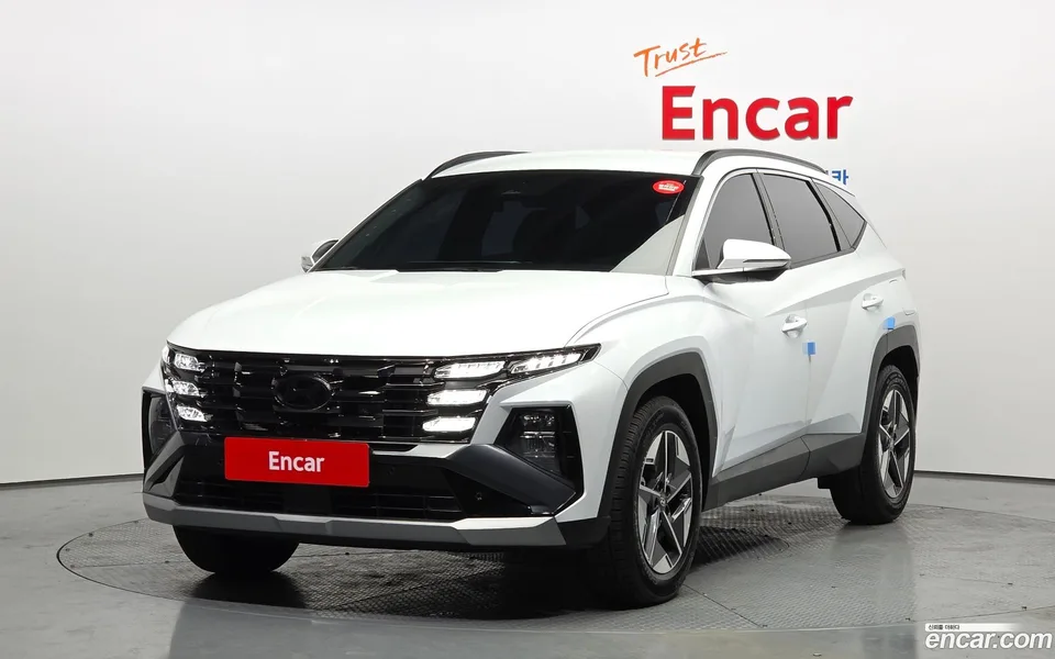 Hyundai Tucson Hybrid NX4 HEV 1.6 2WD 2025 — фото 1, купить с доставкой в Москву