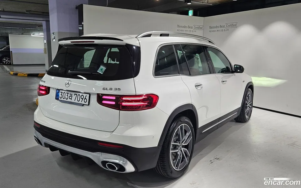 Mercedes-Benz GLB-Class AMG GLB35 4MATIC 2025 — миниатюра 4