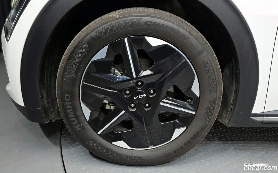 Kia EV6 2WD 2025 — миниатюра 5