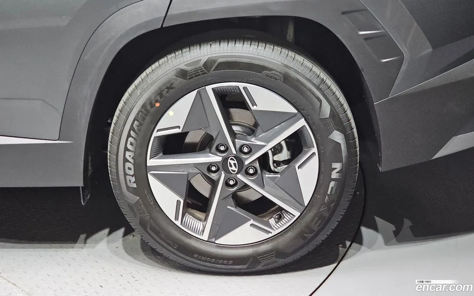 Hyundai Tucson NX4 1.6 2WD 2025 — миниатюра 5