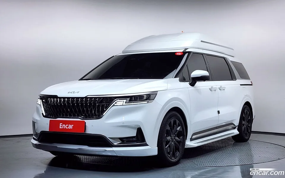 Kia Carnival 9 2023 — фото 1, купить с доставкой в Москву