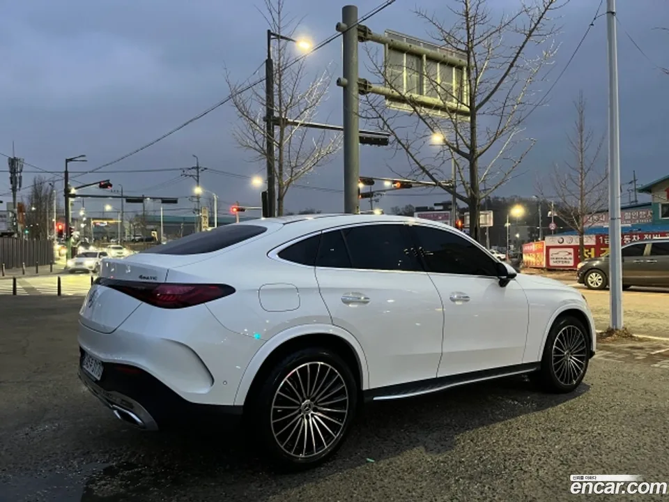 Mercedes-Benz GLC-Class GLC300 4MATIC 2024 — миниатюра 2