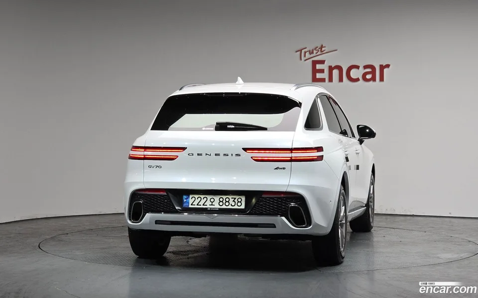 Genesis GV70 2.5T AWD 2023 — миниатюра 4