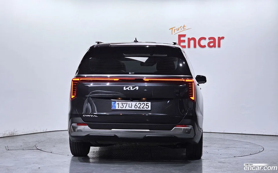 Kia Carnival 7 2024 — миниатюра 4