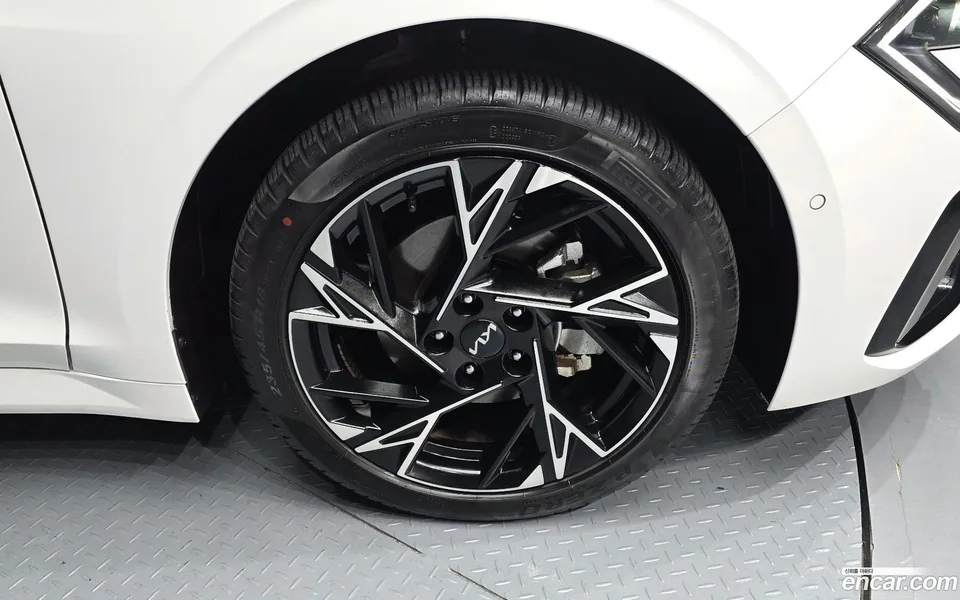 Kia K5 Hybrid 2024 — миниатюра 5