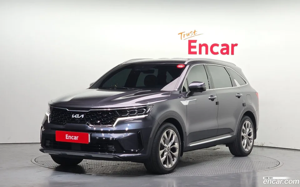 Kia Sorento 2.5T 2WD 2023 — фото 1, купить с доставкой в Москву