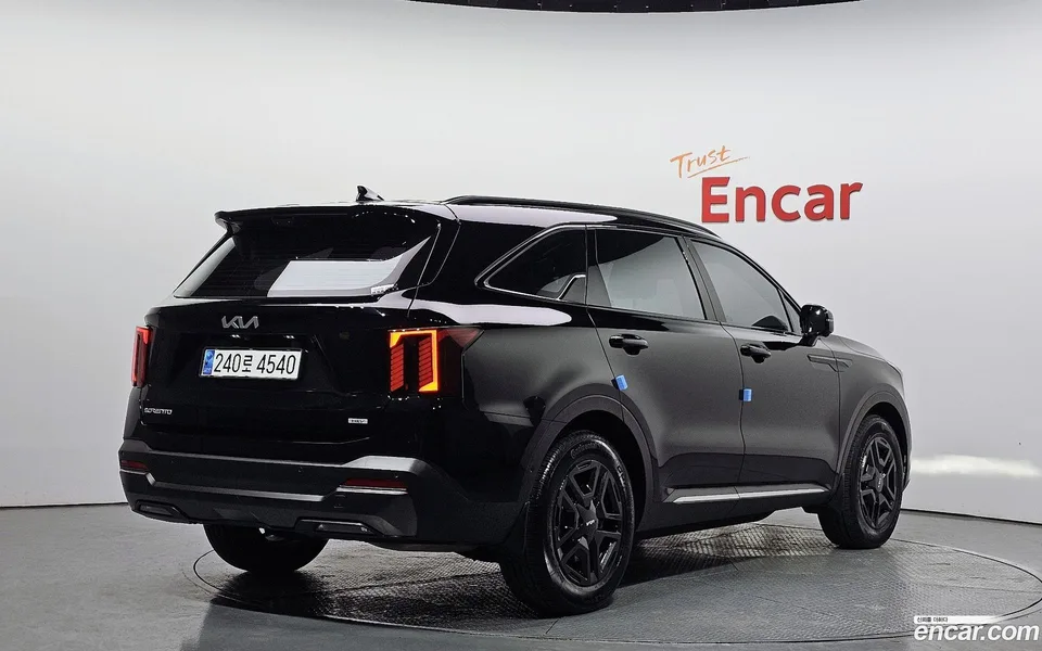 Kia Sorento HEV 1.6 2WD 2023 — миниатюра 2