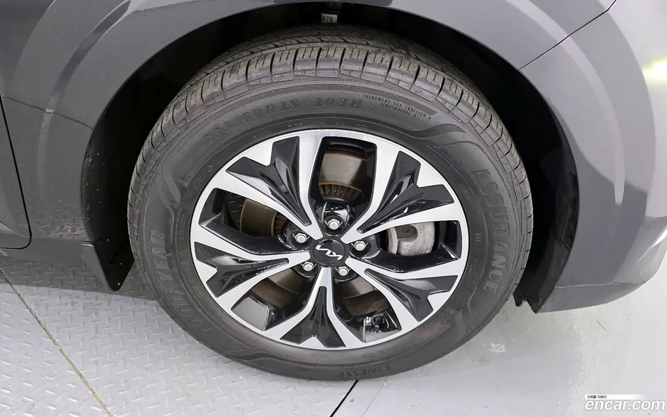 Kia Carnival 11 2023 — миниатюра 5