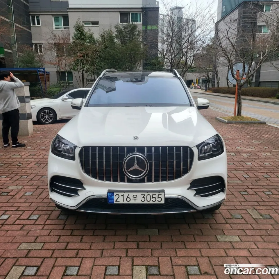 Mercedes-Benz GLS-Class GLS400d 4MATIC 2023 — миниатюра 3
