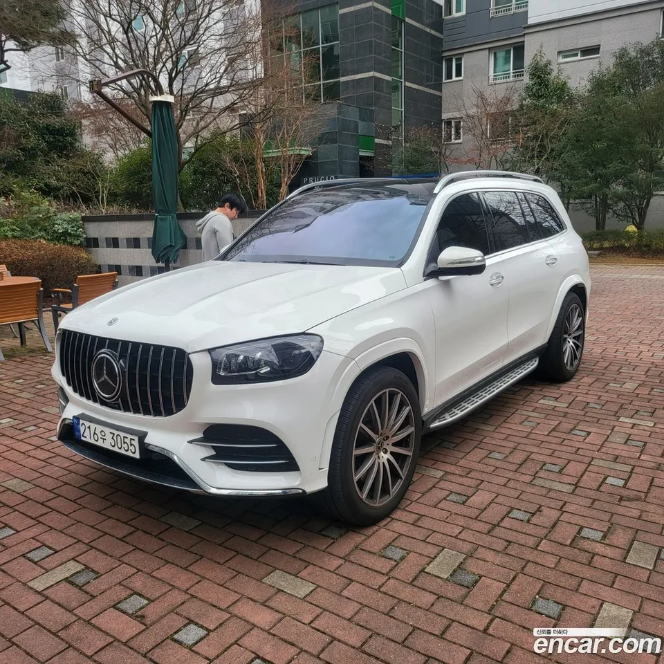 Mercedes-Benz GLS-Class GLS400d 4MATIC 2023 — миниатюра 5