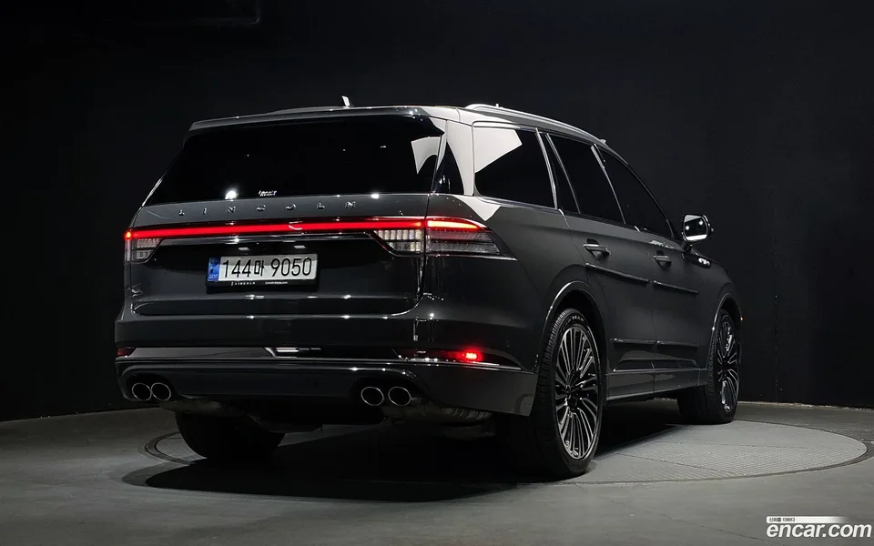 Lincoln Aviator 3.0 AWD 2023 — миниатюра 2