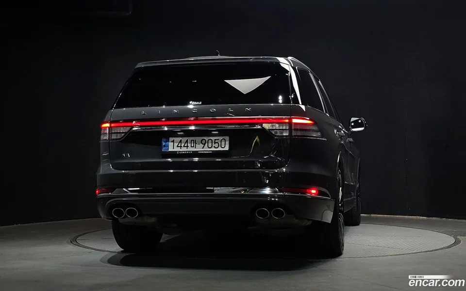 Lincoln Aviator 3.0 AWD 2023 — миниатюра 4