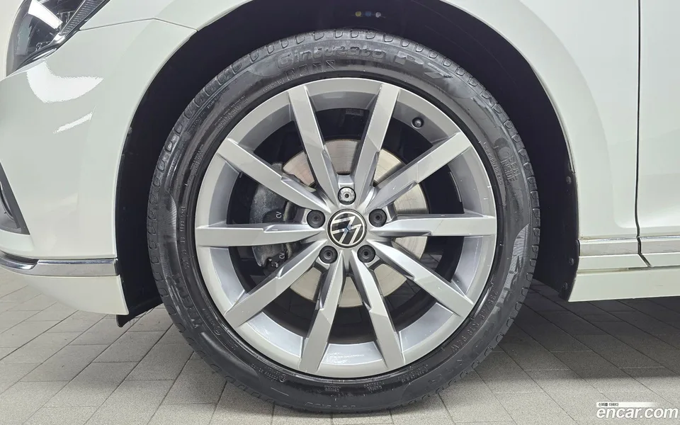 Volkswagen Passat GT 2.0 TDI 2022 — миниатюра 5