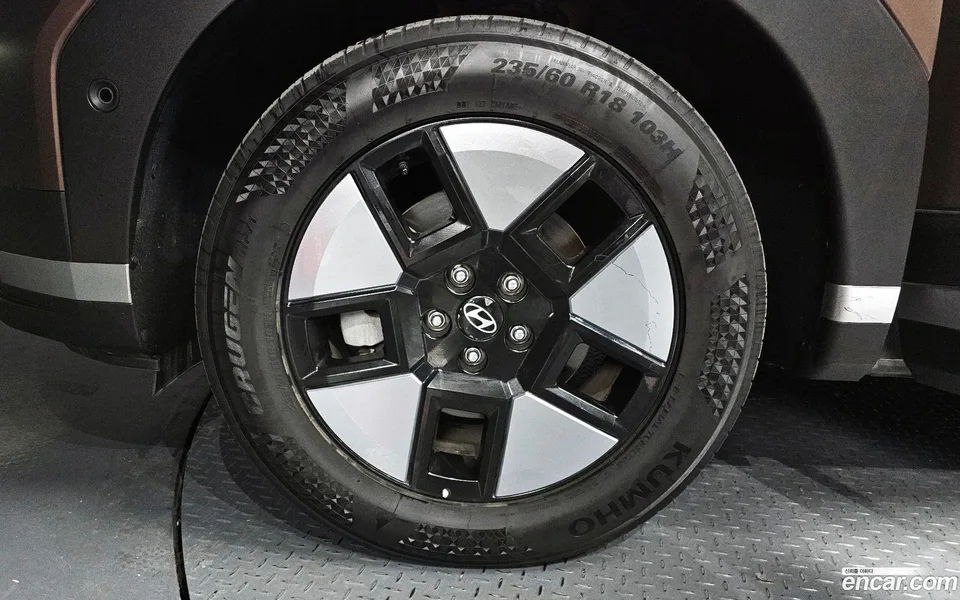 Hyundai SantaFe HEV 1.6 2WD 2024 — миниатюра 5