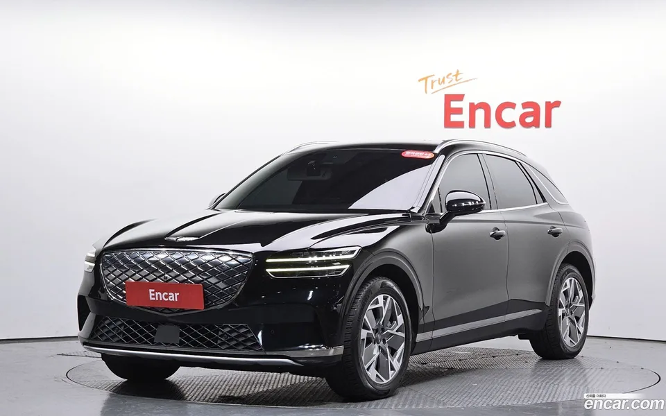 Genesis Electrified GV70 e-AWD 2022 — фото 1, купить с доставкой в Москву