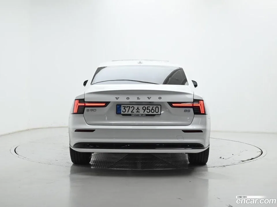 Volvo S90 B5 2026 — миниатюра 4