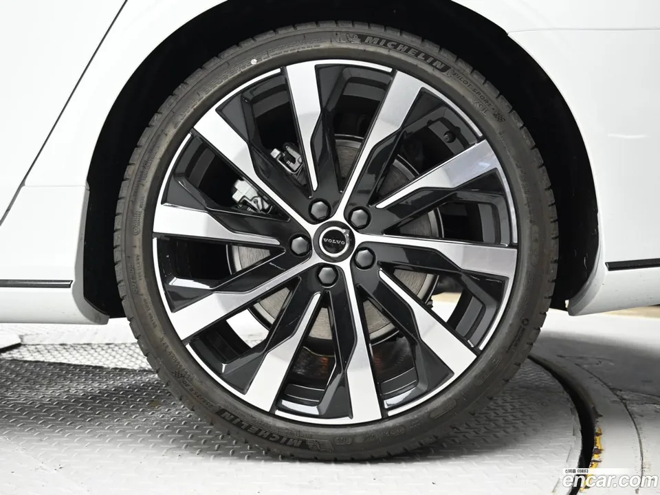 Volvo S90 B5 2026 — миниатюра 5