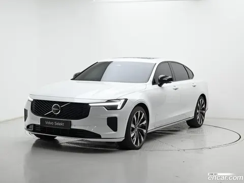 Volvo S90 2026 купить в Москве