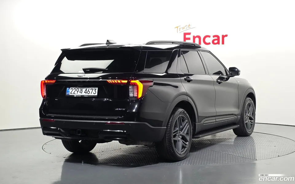Ford Explorer 2.3 ST- 4WD 2025 — миниатюра 2