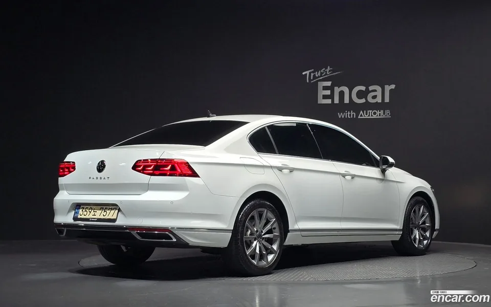Volkswagen Passat GT 2.0 TDI 2022 — миниатюра 2