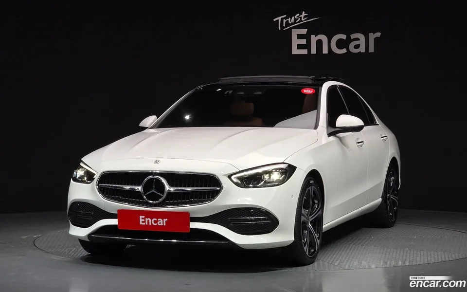 Mercedes-Benz C-Class C300 4MATIC 2023 — фото 1, купить с доставкой в Москву