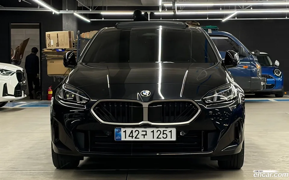 BMW 1 Series 120 2025 — миниатюра 3