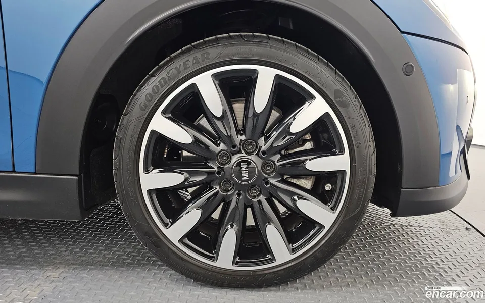 MINI Cooper S 2024 — миниатюра 5