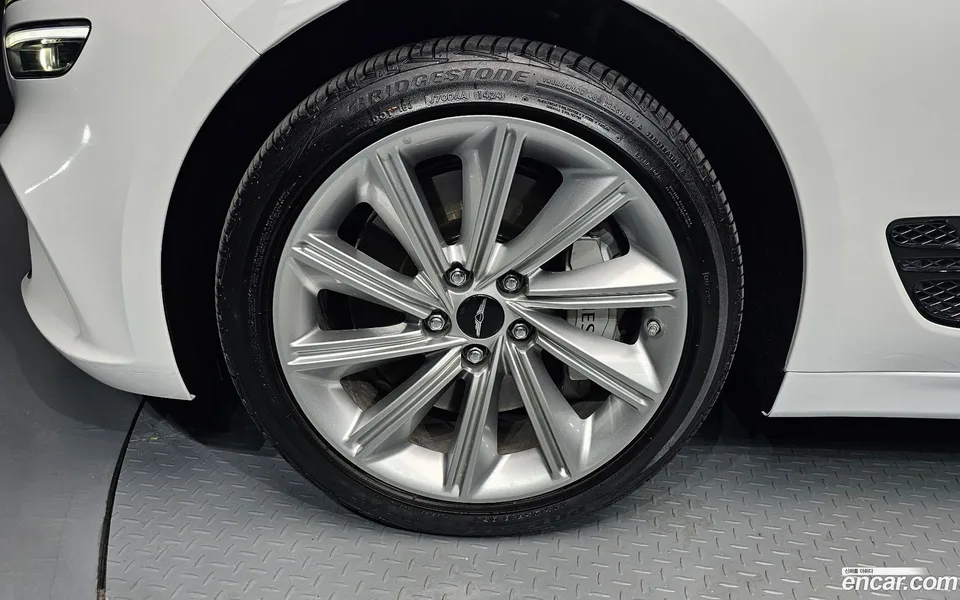 Genesis G70 2.5T 4WD 2024 — миниатюра 5