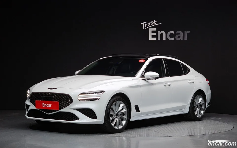 Genesis G70 2.5T 4WD 2024 — фото 1, купить с доставкой в Москву
