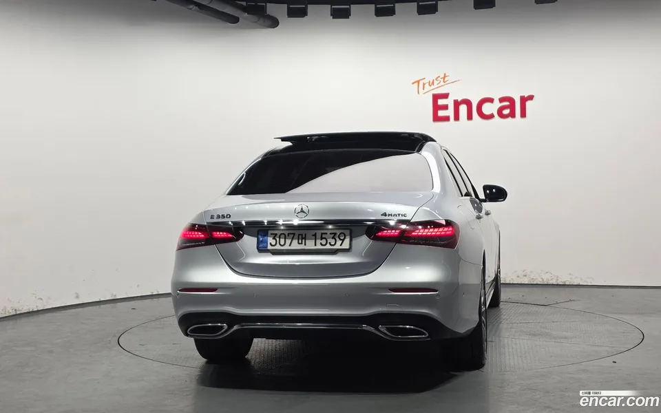 Mercedes-Benz E-Class E350 4MATIC AMG Line 2022 — миниатюра 4