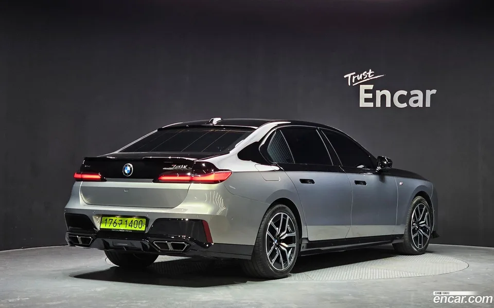 BMW 7 Series 740d xDrive M 2025 — миниатюра 2