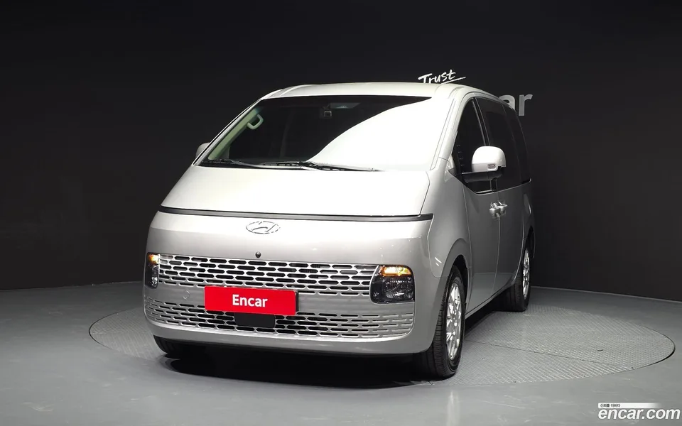 Hyundai Staria 3 2022 — миниатюра 3
