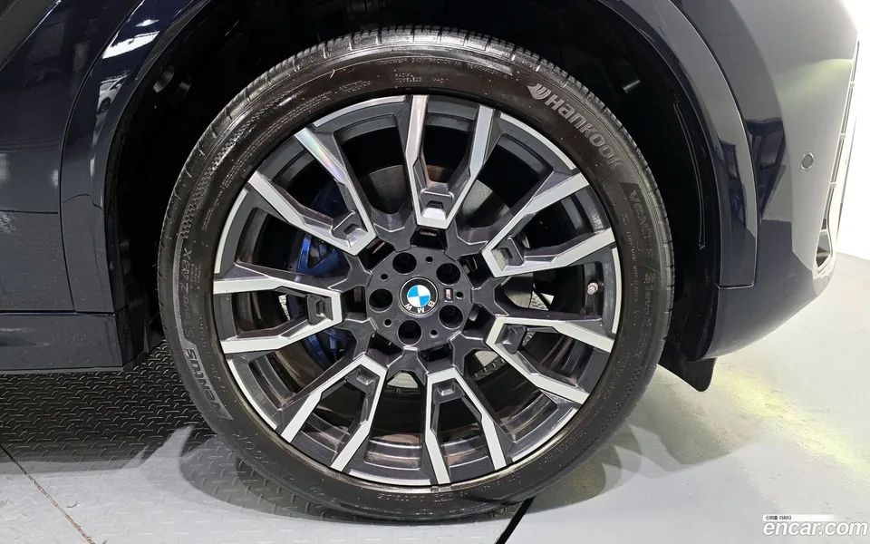 BMW X6 xDrive40i M 2024 — миниатюра 5