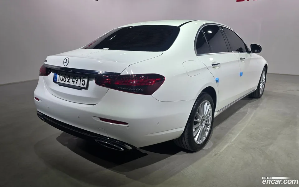Mercedes-Benz E-Class E250 2022 — миниатюра 2