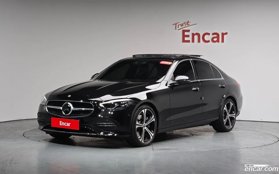 Mercedes-Benz C-Class C300 4MATIC 2024 — фото 1, купить с доставкой в Москву