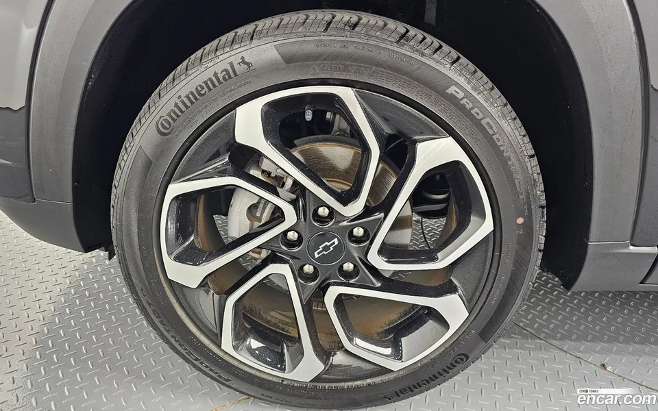 Chevrolet Trax Crossover 1.2 RS 2023 — миниатюра 5