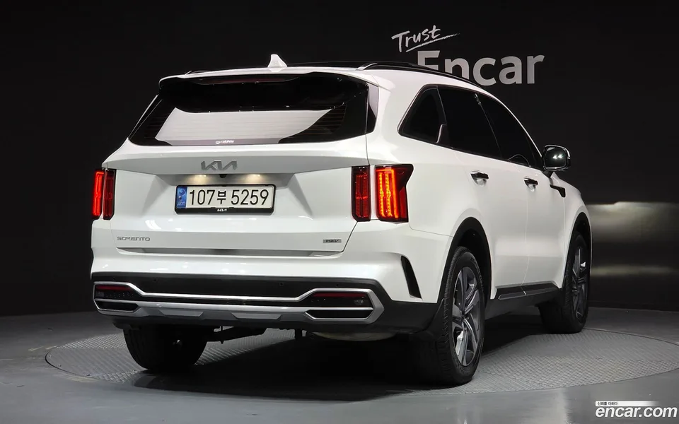 Kia Sorento HEV 1.6 2WD 2023 — миниатюра 2