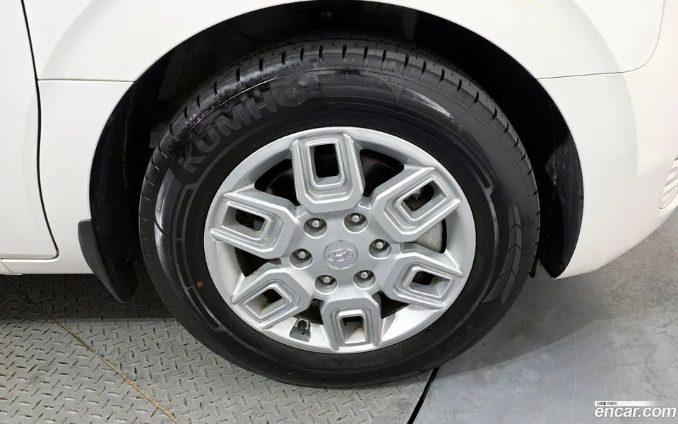 Hyundai Staria 5 2022 — миниатюра 5